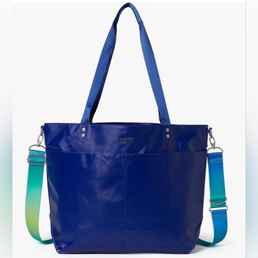 Baggallini Laminated Carryall Tote With Printed And Solid Strap. New & Unused.